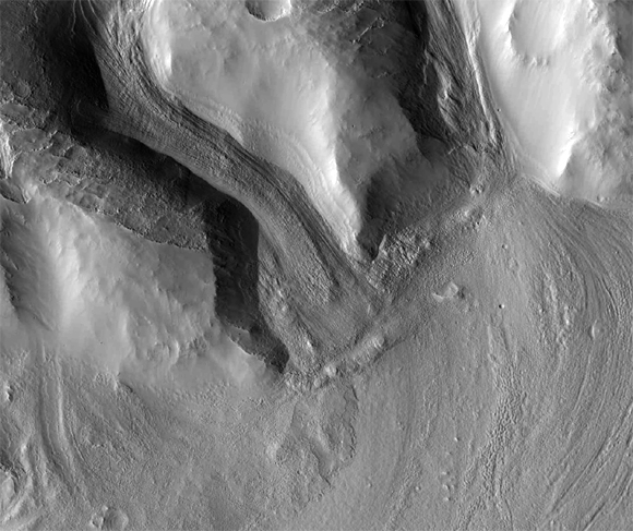 Forr�s: NASA, JPL, UA