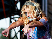 Kesha hatalmas bulit csapott a Kapcsolat koncerten